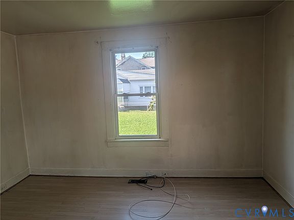 5th image of 216 S 16th Ave