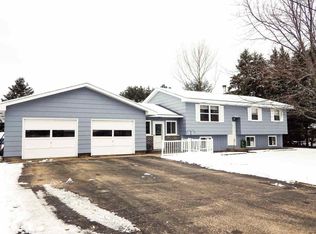 117 Sandy Ln, Marquette, MI 49855