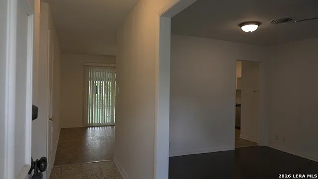 3 bed, 2.0 bath, 1174 sqft, $1,500 — Photo 2