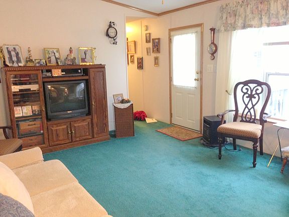 3rd image of 2 McCallum Dr