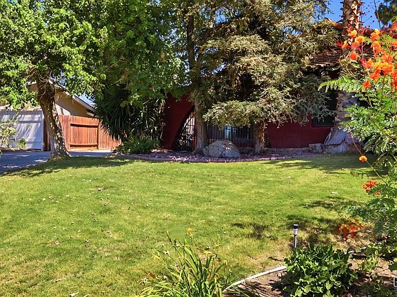 5th image of 5904 Landfair Dr