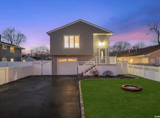 139 Moriches Ave, Mastic, NY 11950