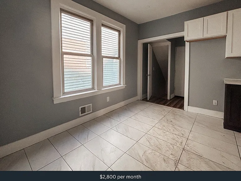 27 N 12th St — Photo 7