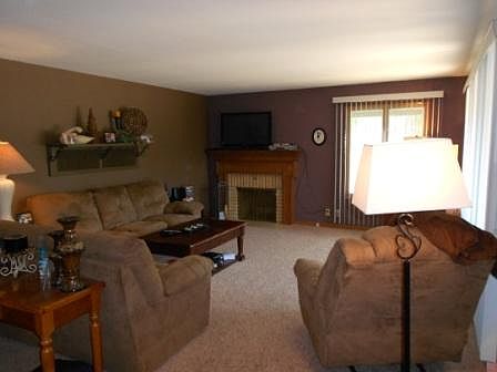 5th image of 401 2nd Ave