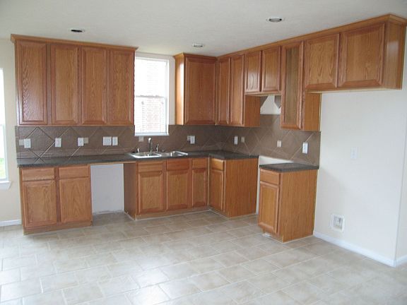 2nd image of 19910 Great Elms Dr