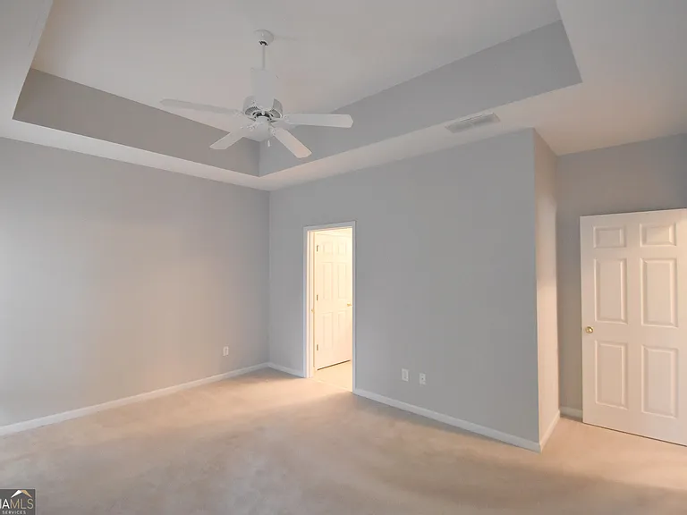 219 Turnbridge Cir — Photo 33