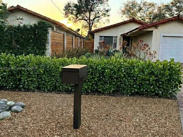 2194 SW 57th Ct, Miami, FL 33155