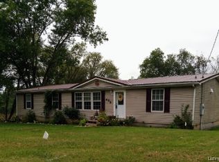 402 Day Ln NW, Depauw, IN 47115