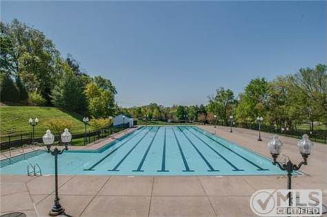 2nd image of 1520 Braden Cir