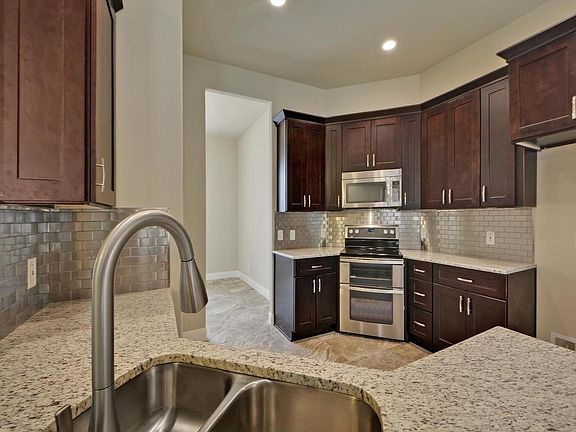4th image of 208 Venture Blvd S #S
