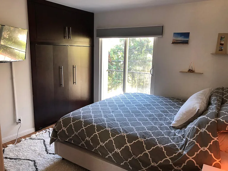 964 Larrabee St #205 — Photo 14