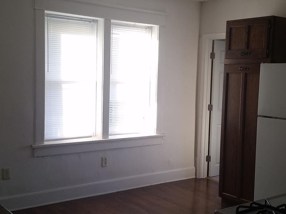 1st image of 1109 Garden Ave