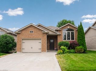145 McGuiness Dr, Brantford, ON N3T 0B4