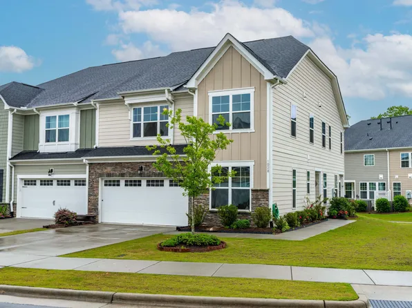 1028 Benay Rd, Morrisville, NC 27560