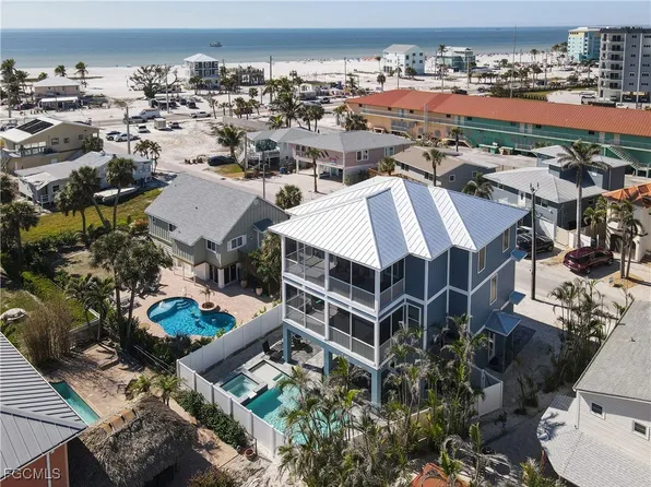 146 Miramar St, Fort Myers Beach, FL 33931