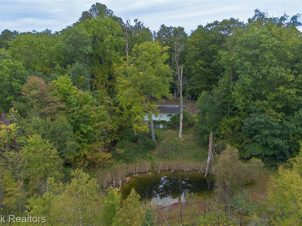 1st image of 1670 Winslow Rd
