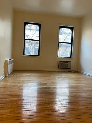 Rented by Daniel Gale Sotheby's International Realty | media 8