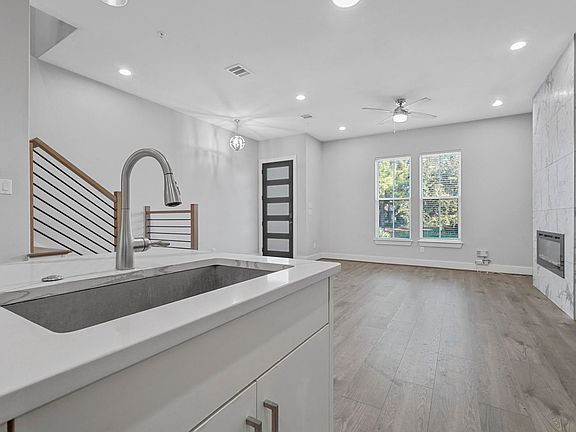 4th image of 1146 Kathy Ln
