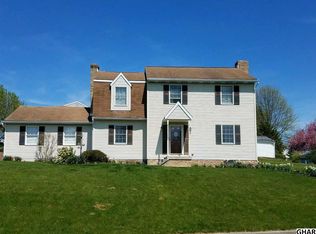 37 N Seasons Dr, Dillsburg, PA 17019