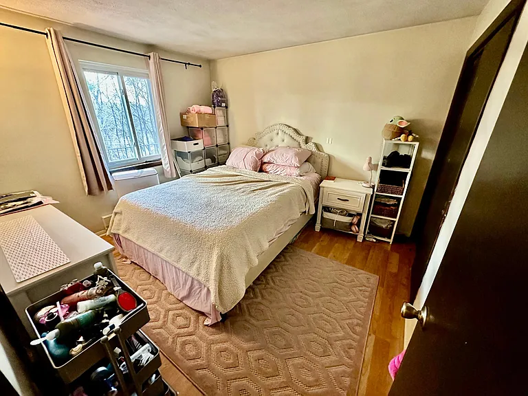 260 River St #6 — Photo 7