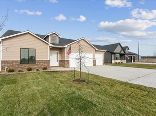 1630 E Appleton St, Valley Center, KS 67147