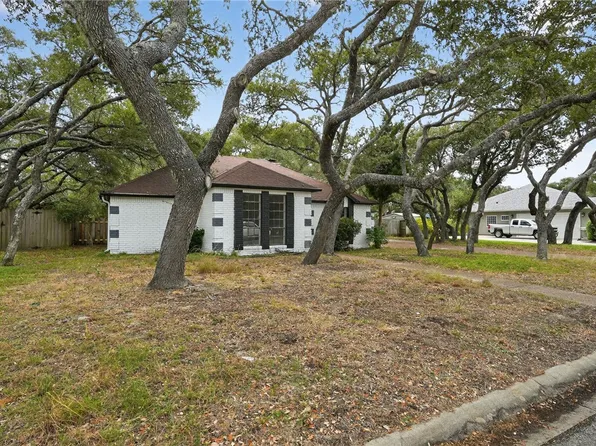 107 Cherry Hls, Rockport, TX 78382