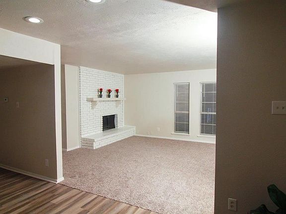 4th image of 1534 Camelia Dr