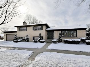 264 W Adams St, Elmhurst, IL 60126