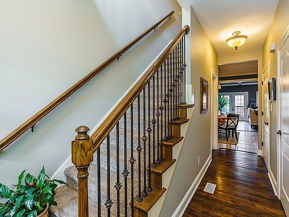 5th image of 288 River Run Dr