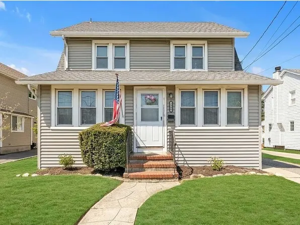 2900 Chester St Floor 1, Oceanside, NY 11572