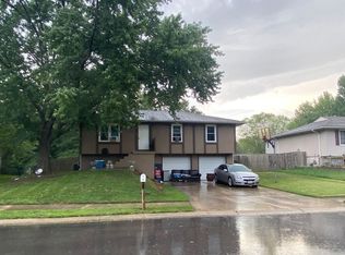 1705 SE Royal St, Oak Grove, MO 64075