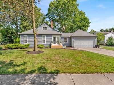 1301 Clague Rd, Westlake, OH, 44145