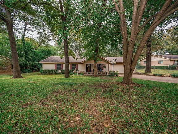 3rd image of 3105 Kathleen Dr