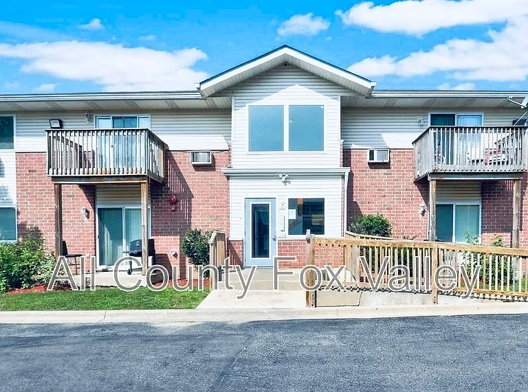 2909 Willow Ln #8 — Photo 1