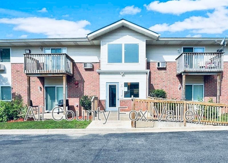 1st image of 2909 Willow Ln APT 8