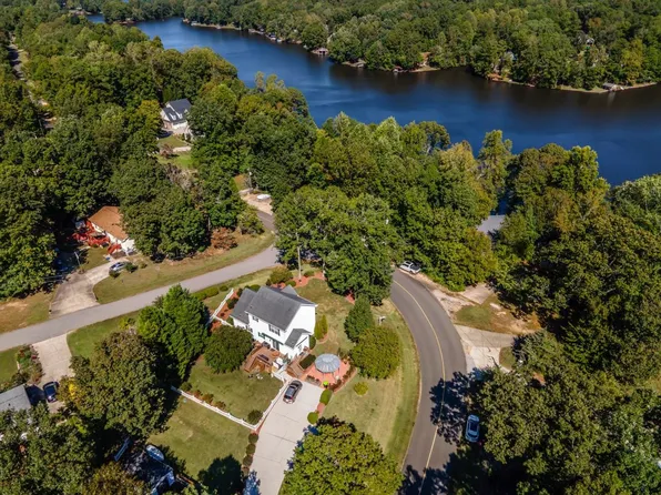410 Sagamore Dr, Louisburg, NC 27549