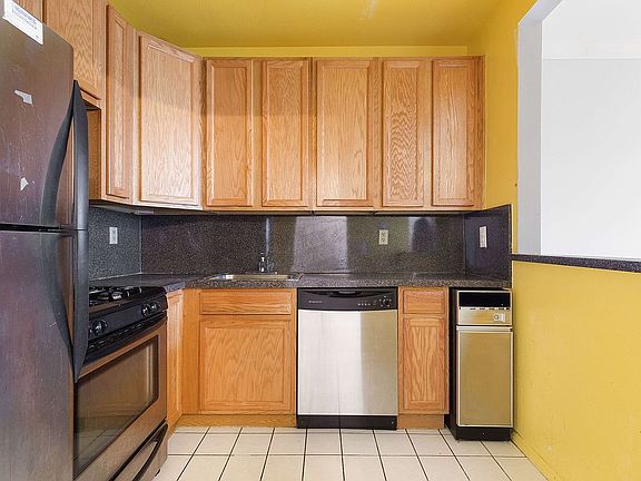 3rd image of 116 Beacon Ln #72