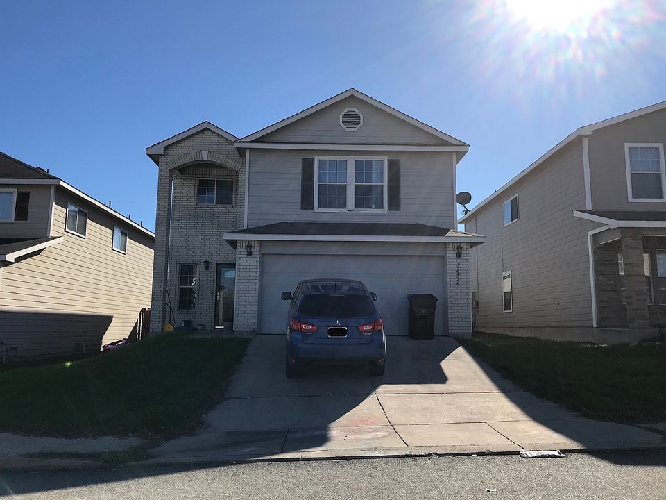 1st image of 12426 Basil Bay