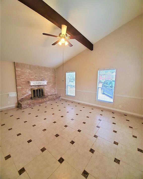 1st image of 10715 Crestfield Ct