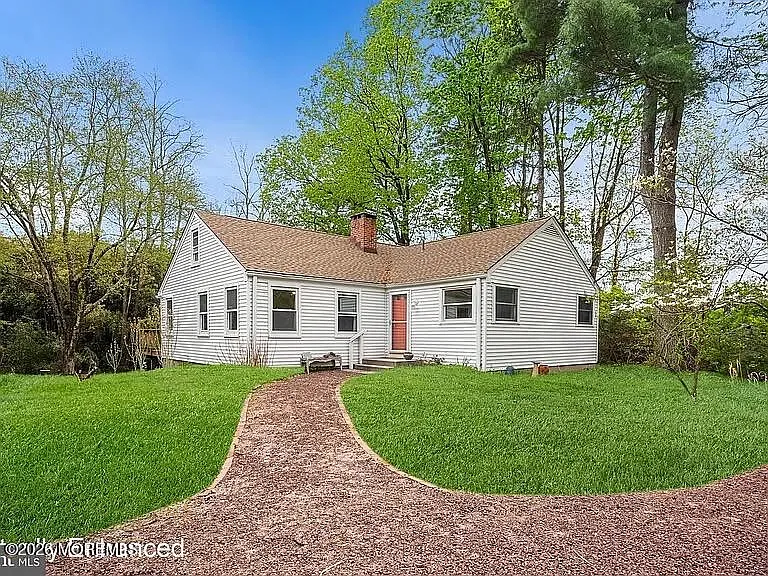 54 Carter Rd — Photo 1