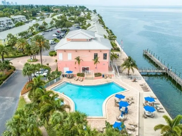 5255 Coquina Key Dr SE APT C, Saint Petersburg, FL 33705