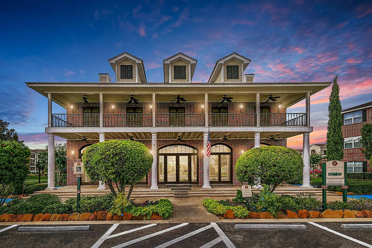 Building Photo - Landmark at Cypress Falls
