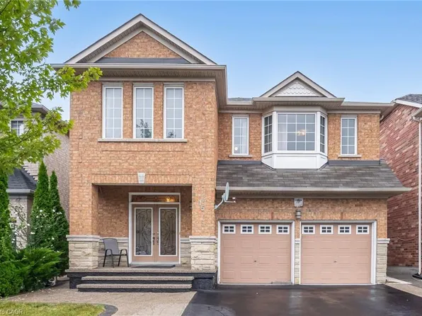 15 Lucky Ln, Brampton, ON L6R 3M3