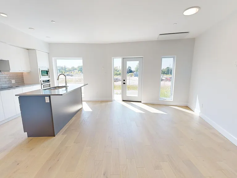 2082 Lumen Dr #107B — Photo 16