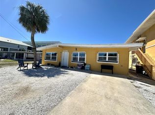 15398 2nd St E, Madeira Beach, FL 33708
