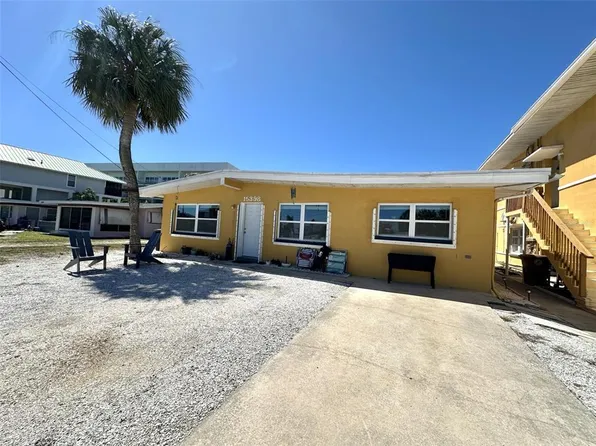 15398 2nd St E, Madeira Beach, FL 33708