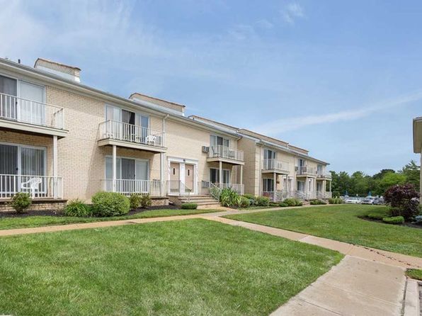 378 Kentwood Blvd #85