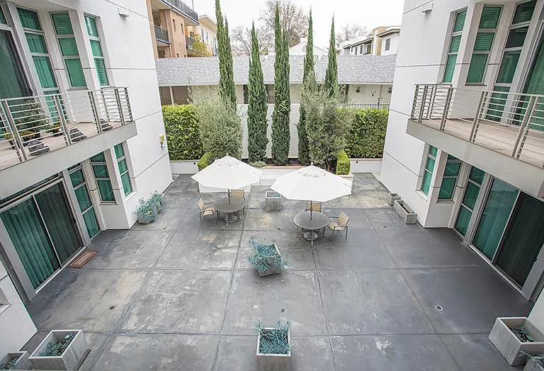 238 S Arroyo Pkwy #312 — Photo 15