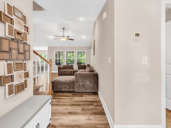 2nd image of 4485 Marshwood Dr.