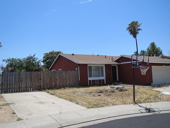 3rd image of 526 Don Carlos Ct